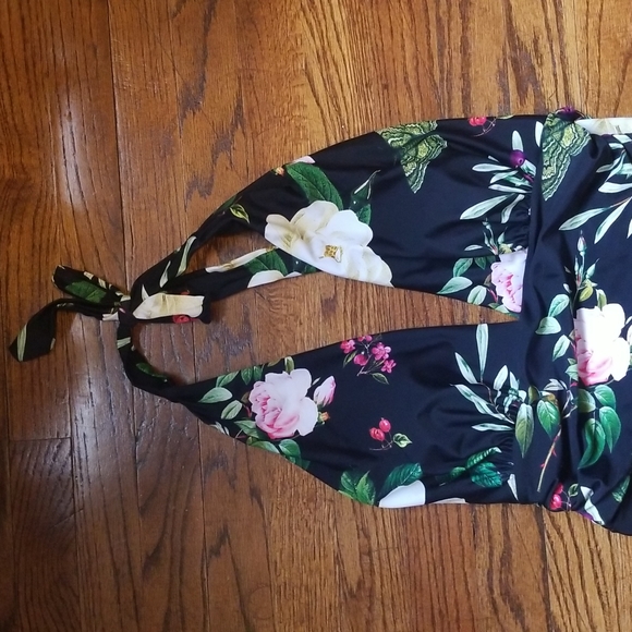 New Cupshe Bathing Suit - Picture 2 of 10